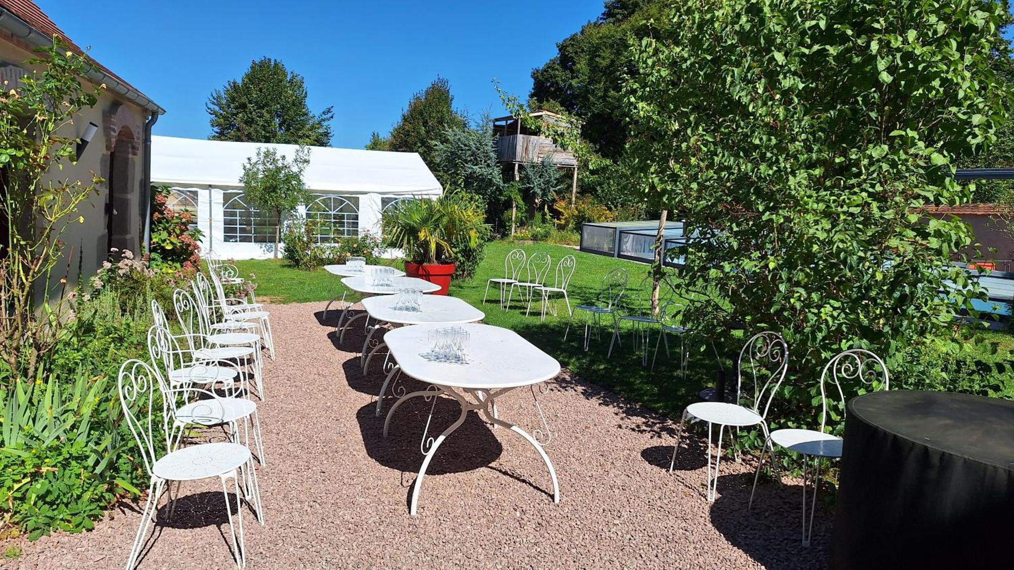 Au Puy Des Verites Lapalisse Exterior foto