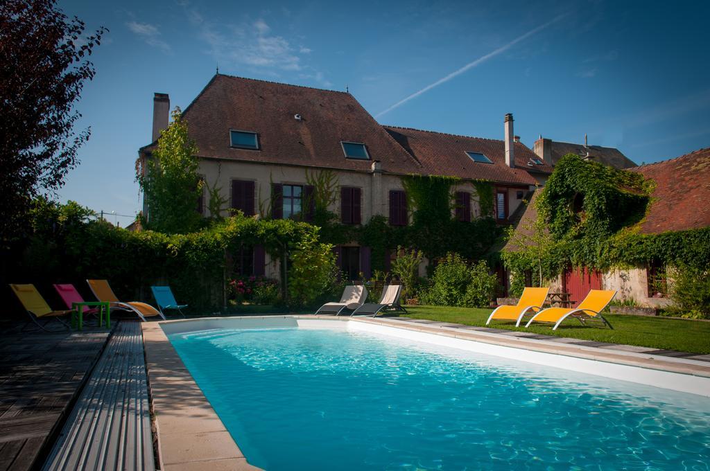 Au Puy Des Verites Lapalisse Exterior foto