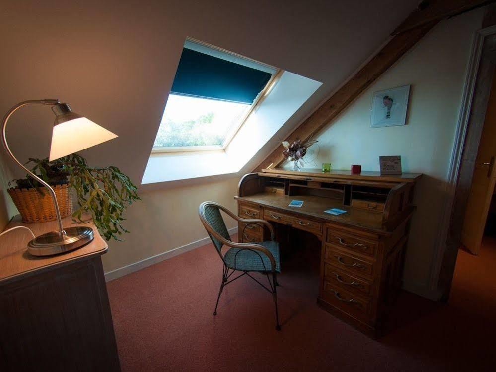 Au Puy Des Verites Lapalisse Exterior foto
